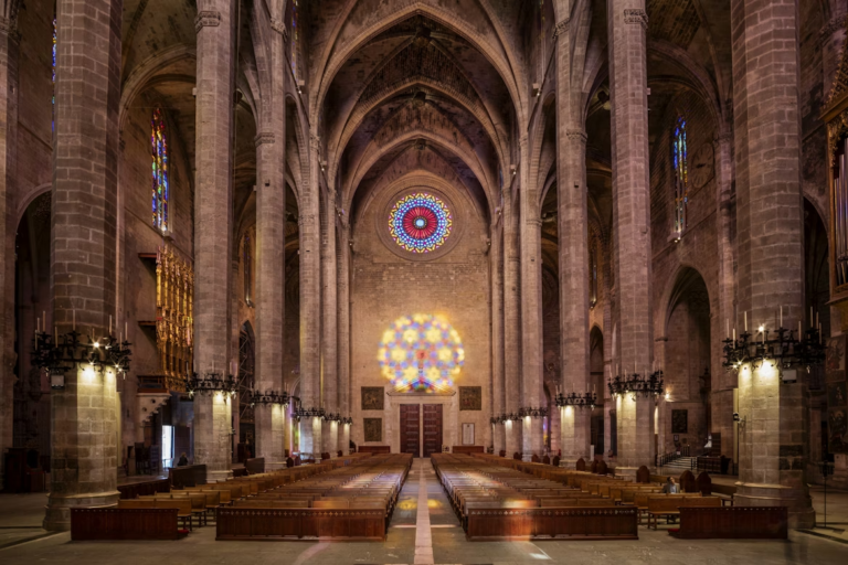 cattedrale palma di maiorca vista esterna gotica sul mare